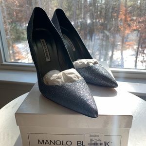 Manolo Blahnik Anthracite Pump
